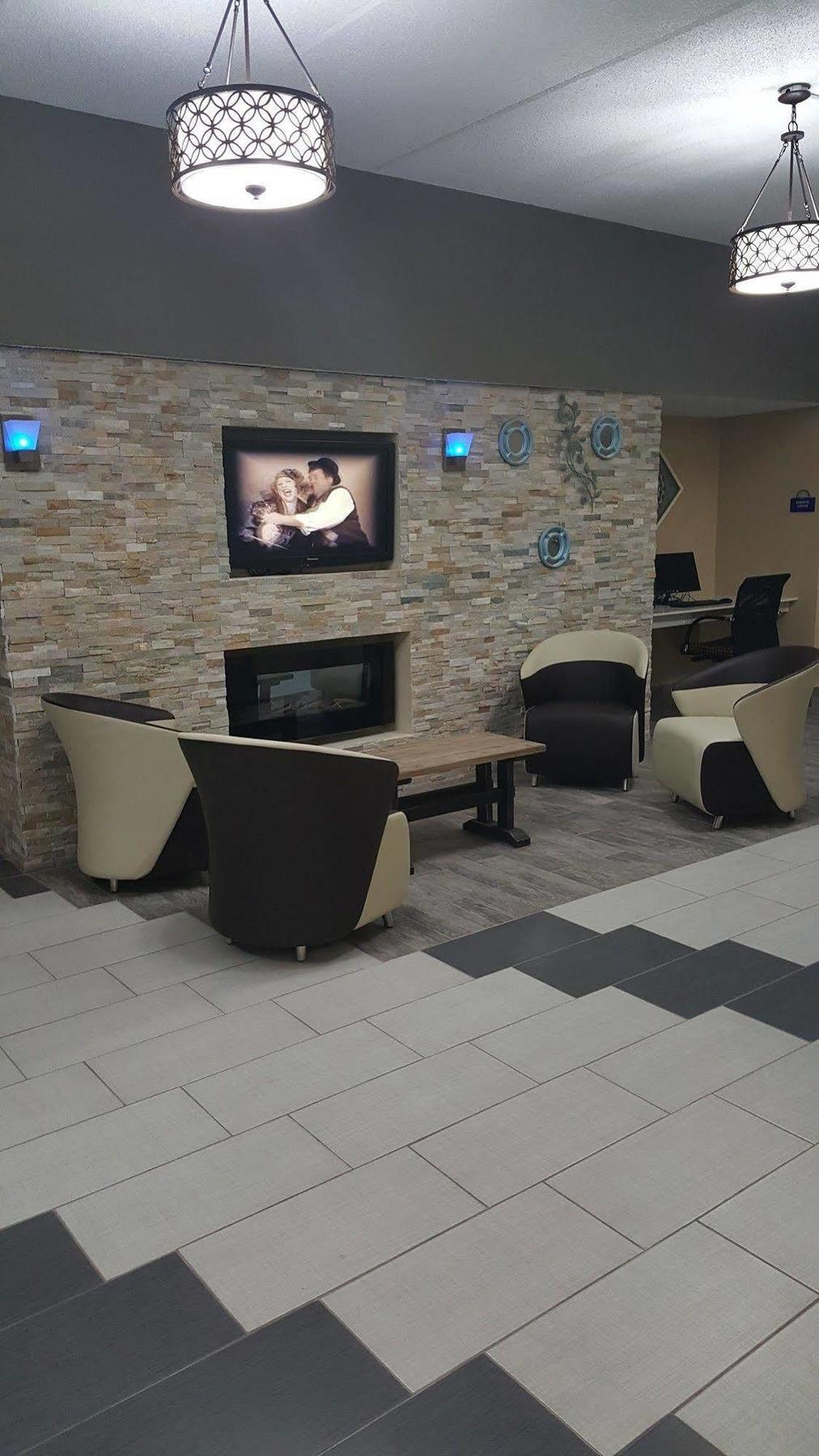 Econo Lodge Forest City Exteriér fotografie